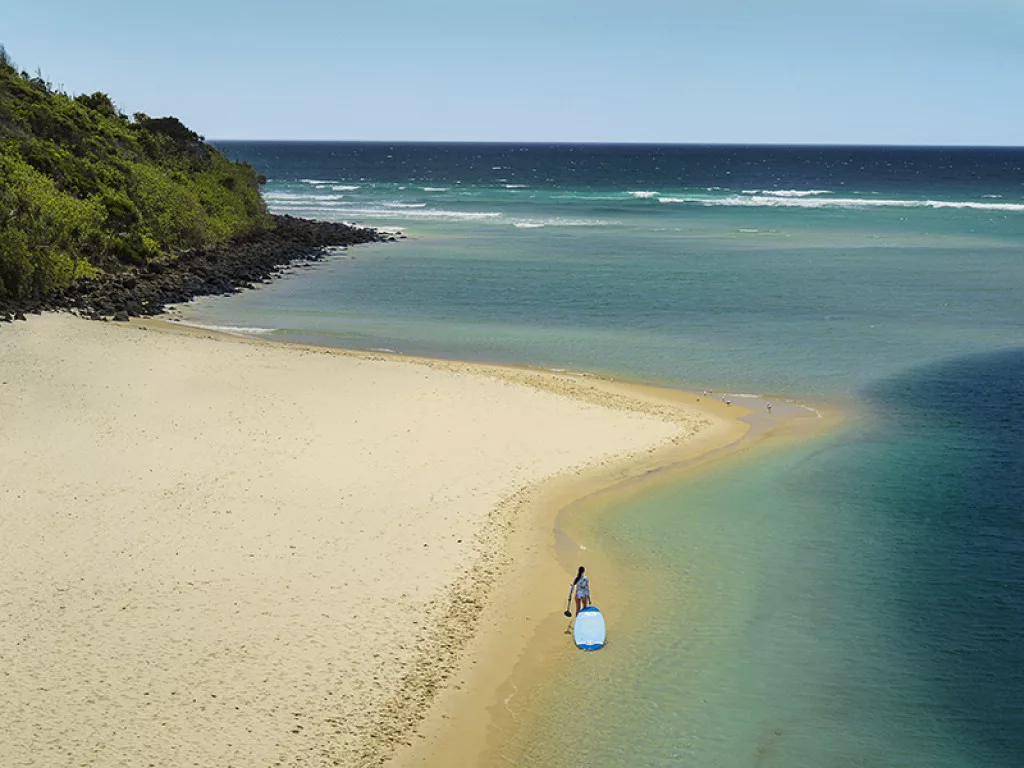 how many tourists visit the gold coast every year