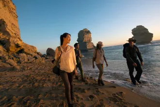 Australia Walk on Beach