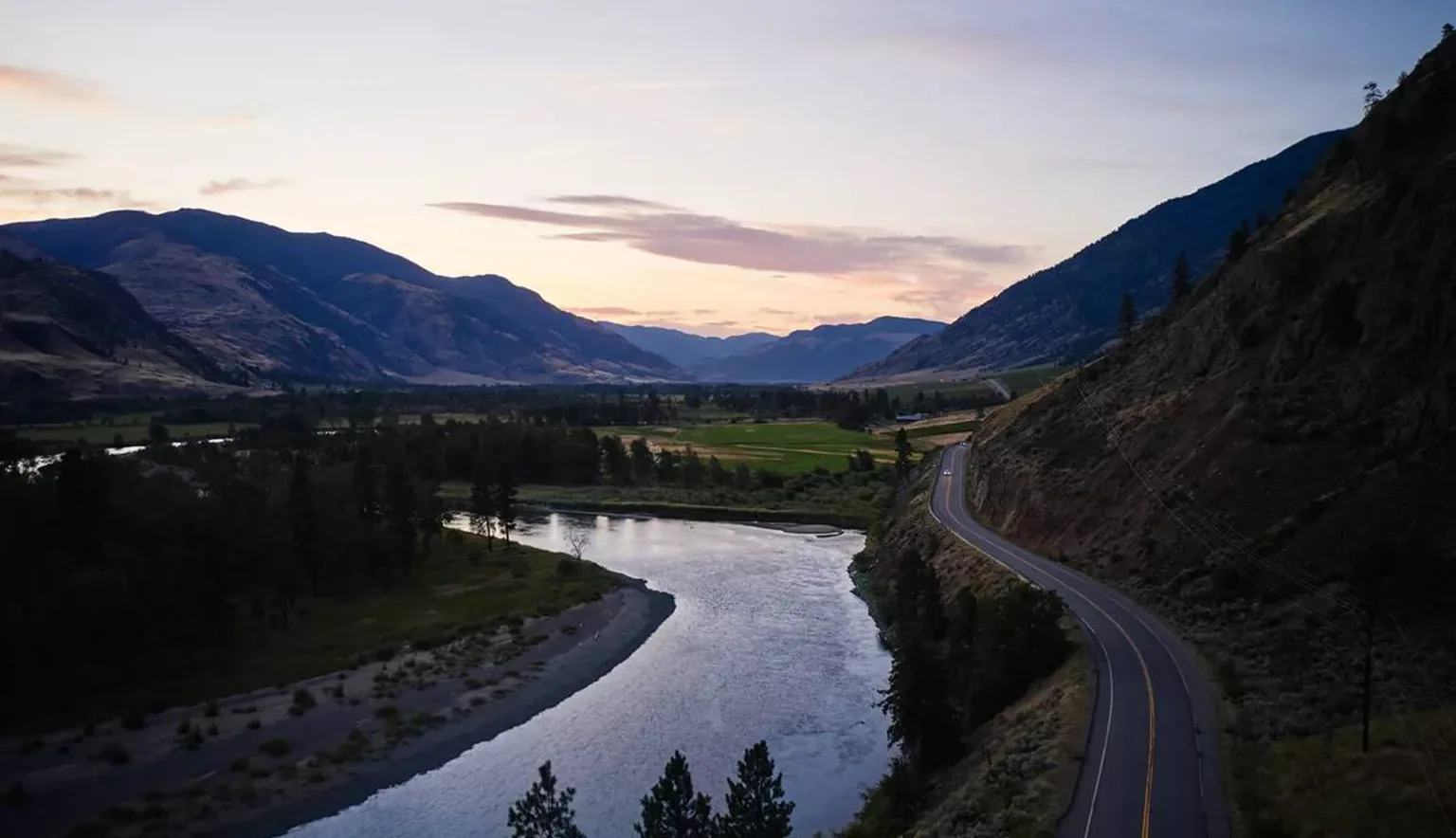 Road trip along the Crowsnest highway at sunset - getting to and around Thompson Okanagan