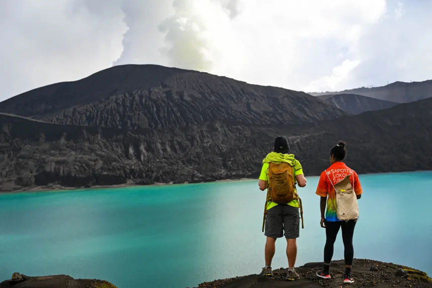 travel guides show vanuatu