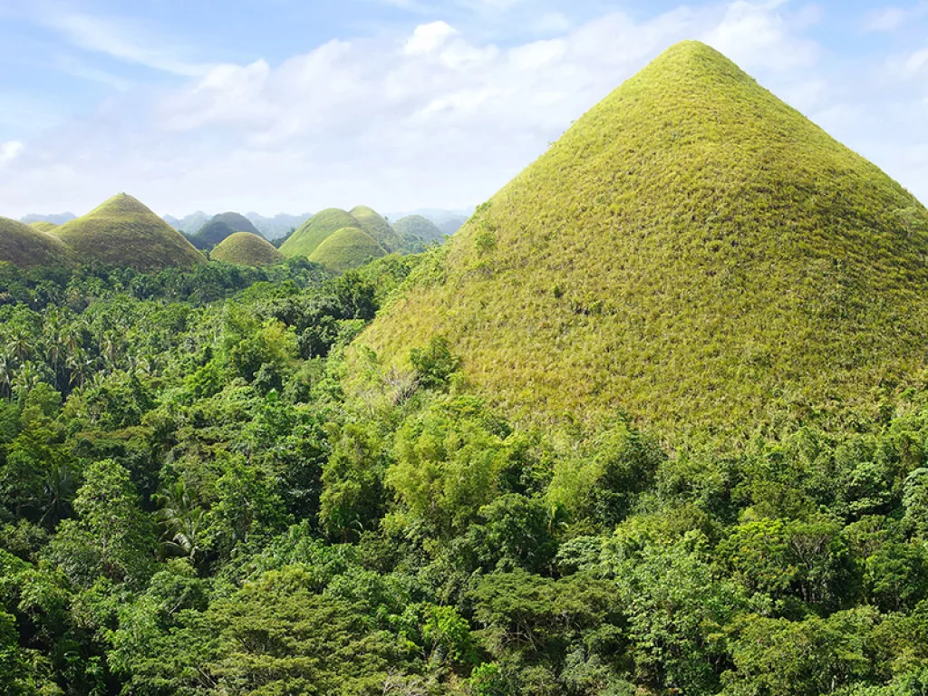 example of travel brochure in the philippines