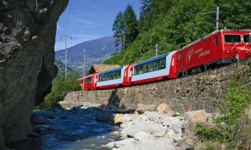 simple ways to travel more sustainably